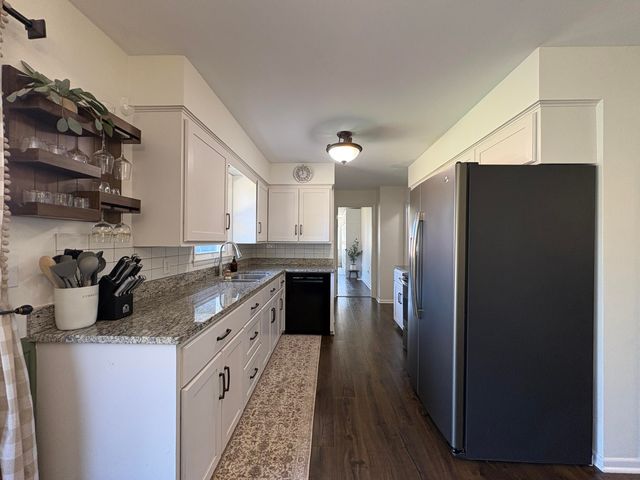 1445 64th Street SW, Byron Center, MI 49315