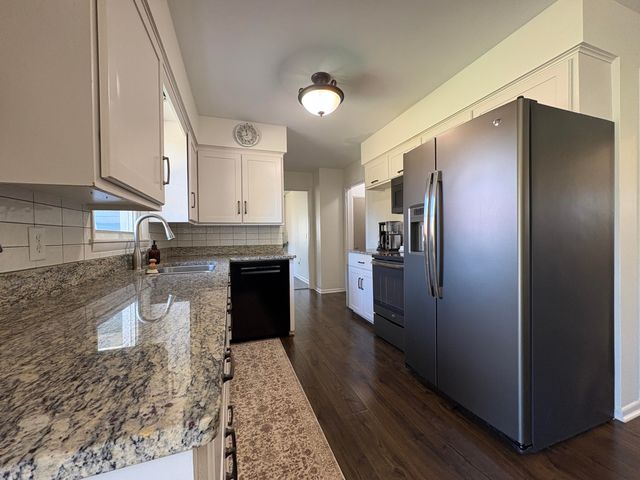 1445 64th Street SW, Byron Center, MI 49315