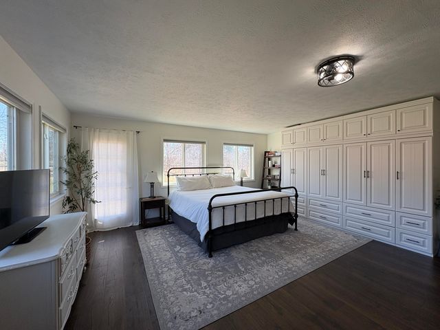 1445 64th Street SW, Byron Center, MI 49315