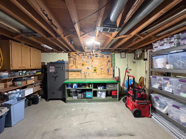 1445 64th Street SW, Byron Center, MI 49315