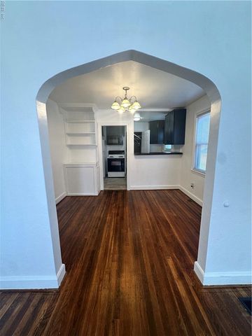 3735 Lenoir CIR, Norfolk, VA 23513