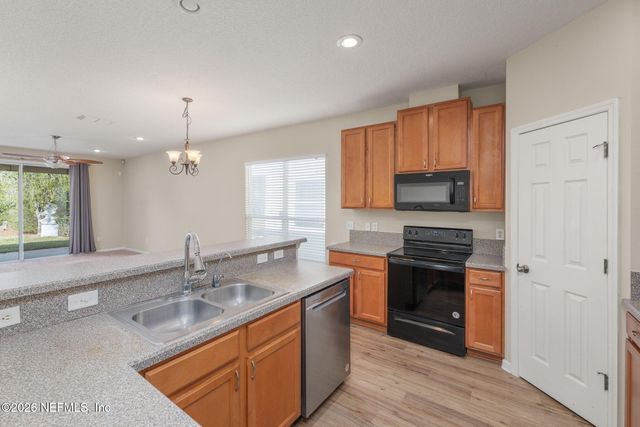 6025 CALADESI Court, Jacksonville, FL 32258