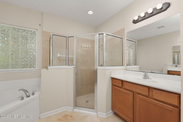 6025 CALADESI Court, Jacksonville, FL 32258