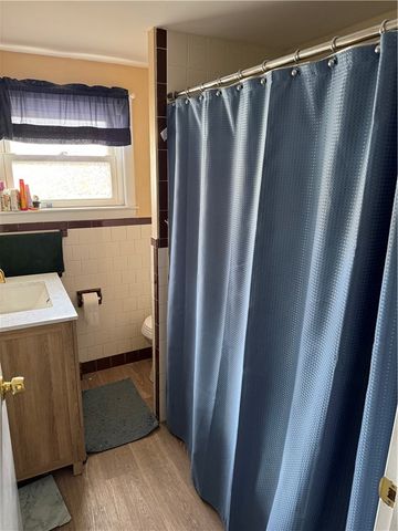 27 Fairview Avenue, Cumberland, RI 02864