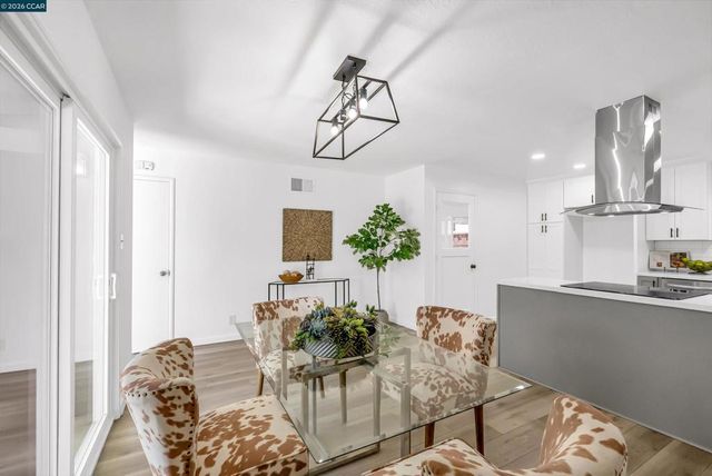 3573 Falcon Drive, Concord, CA 94520
