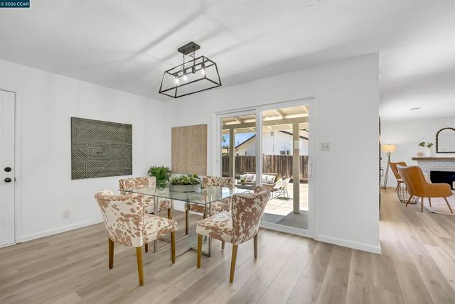 3573 Falcon Drive, Concord, CA 94520