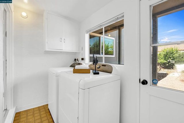 3573 Falcon Drive, Concord, CA 94520