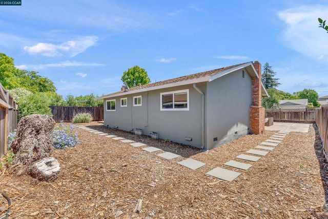 3573 Falcon Drive, Concord, CA 94520