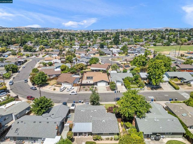 3573 Falcon Drive, Concord, CA 94520