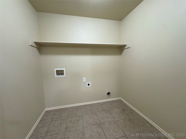 12693 S 85th East Place E, Bixby, OK 74008