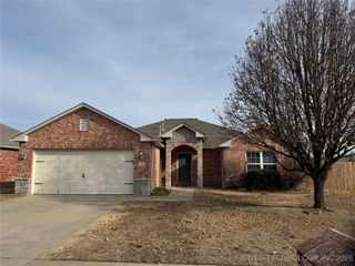 12693 S 85th East Place E, Bixby, OK 74008
