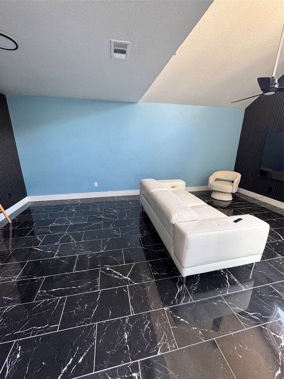 4629 Country Creek Drive 1062, Dallas, TX 75236 — photo 3