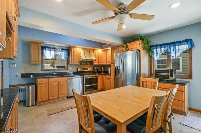 63 Coldevin Rd, Clark Twp., NJ 07066