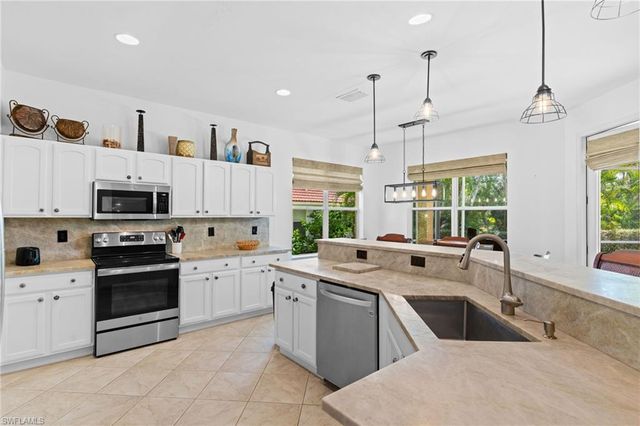 5005 Old Pond DR, Naples, FL 34104