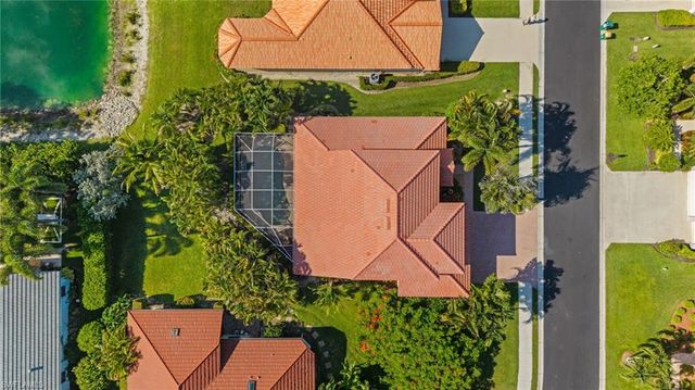 5005 Old Pond DR, Naples, FL 34104