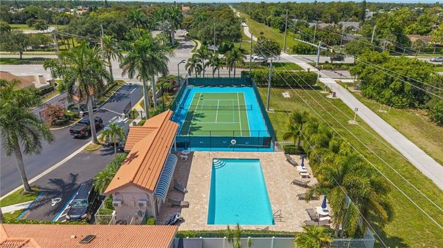 5005 Old Pond DR, Naples, FL 34104