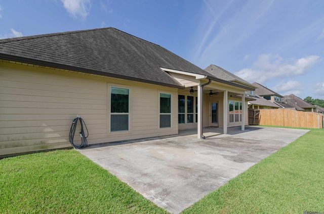 8669 Sandpiper, Denham Springs, LA 70706