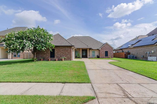 8669 Sandpiper, Denham Springs, LA 70706
