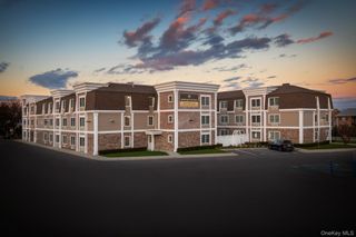 190 Fulton Street E212, Farmingdale, NY 11735