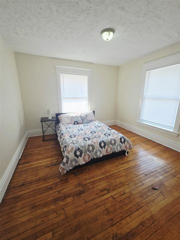 900 Watkins Street, Grand Rapids, MI 49507