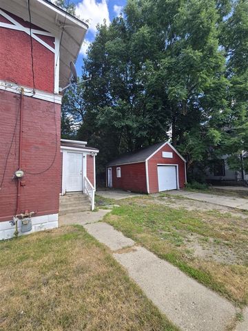 900 Watkins Street, Grand Rapids, MI 49507