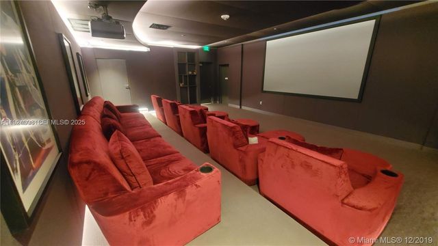 1000 Brickell Plaza 3501, Miami, FL 33131