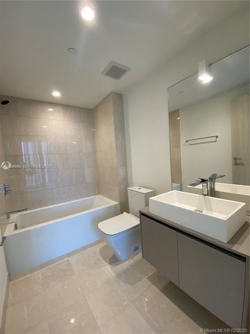 1000 Brickell Plaza 3501, Miami, FL 33131