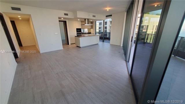 1000 Brickell Plaza 3501, Miami, FL 33131