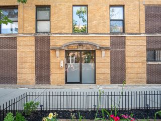 5133 N Winthrop Avenue 4B, Chicago, IL 60640