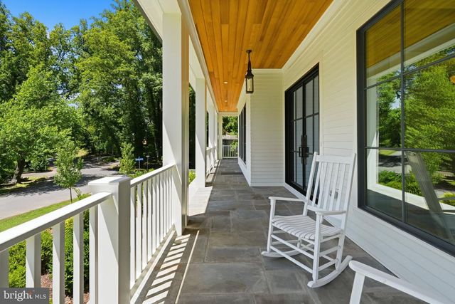 6008 OAKDALE RD, Mclean, VA 22101