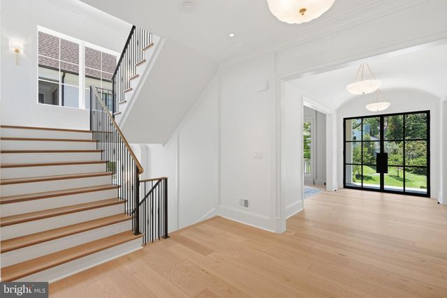 6008 OAKDALE RD, Mclean, VA 22101