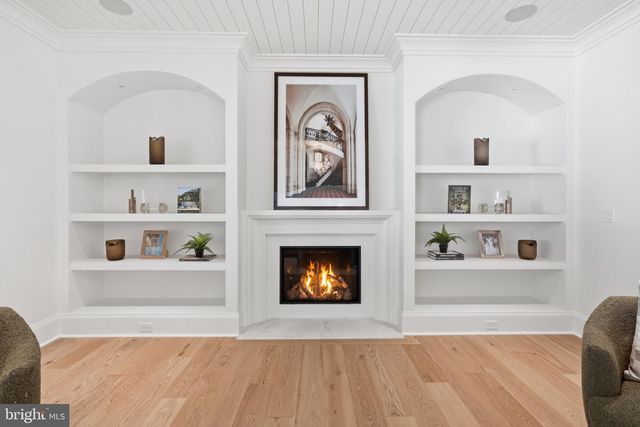 6008 OAKDALE RD, Mclean, VA 22101