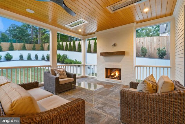 6008 OAKDALE RD, Mclean, VA 22101