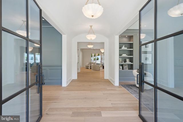 6008 OAKDALE RD, Mclean, VA 22101
