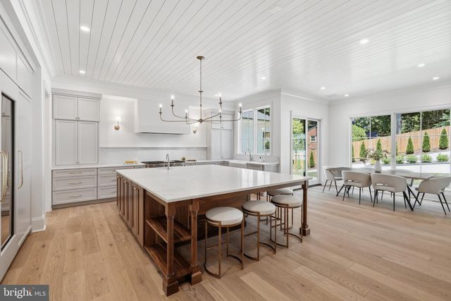 6008 OAKDALE RD, Mclean, VA 22101