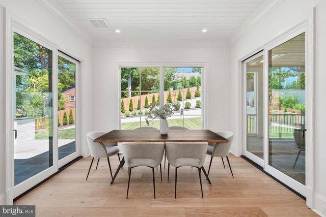 6008 OAKDALE RD, Mclean, VA 22101