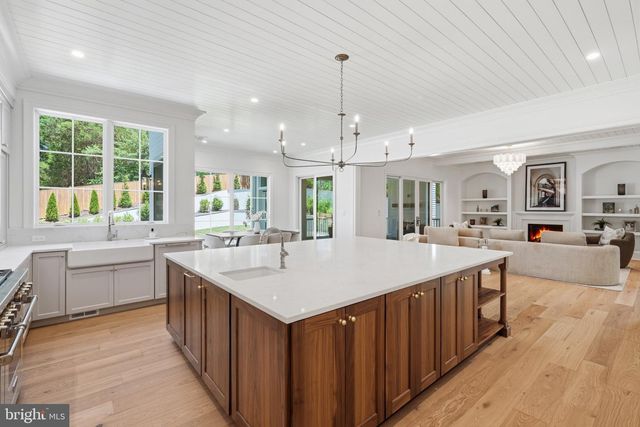6008 OAKDALE RD, Mclean, VA 22101