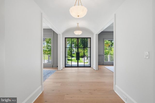 6008 OAKDALE RD, Mclean, VA 22101