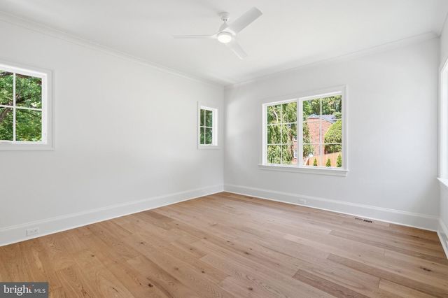 6008 OAKDALE RD, Mclean, VA 22101