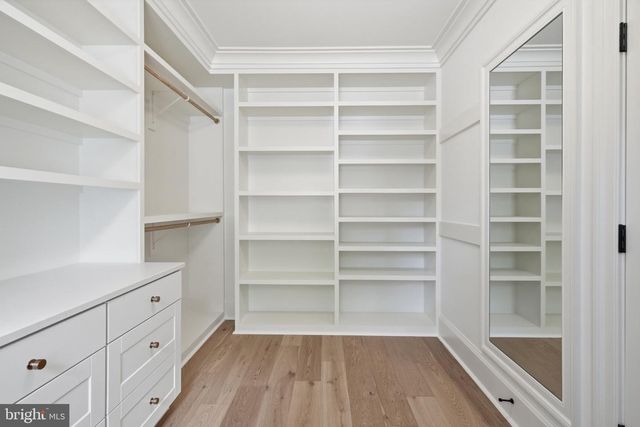 6008 OAKDALE RD, Mclean, VA 22101