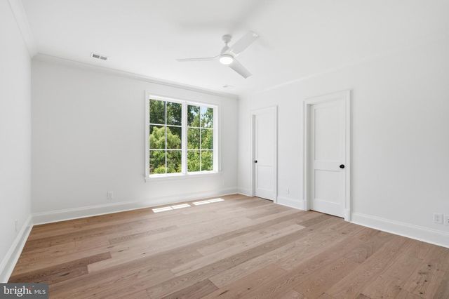 6008 OAKDALE RD, Mclean, VA 22101