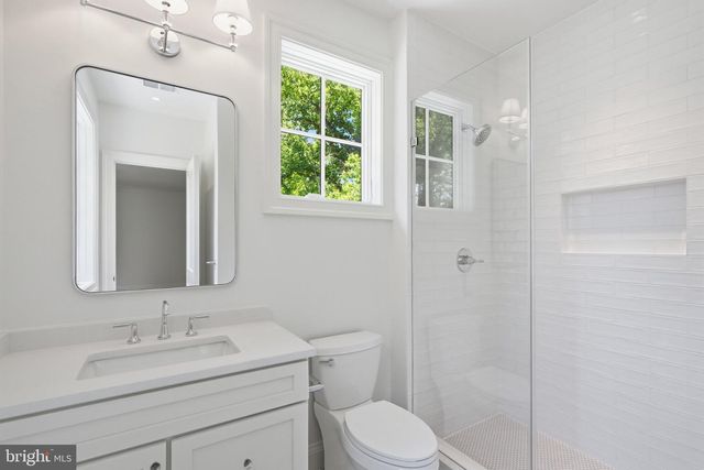 6008 OAKDALE RD, Mclean, VA 22101