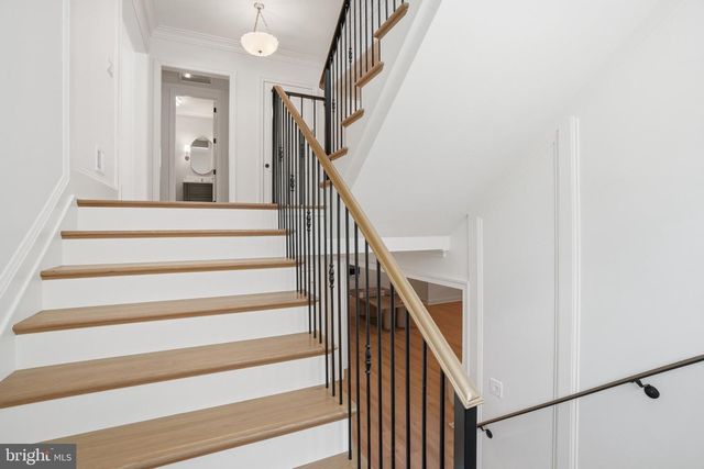 6008 OAKDALE RD, Mclean, VA 22101