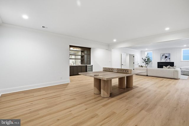 6008 OAKDALE RD, Mclean, VA 22101