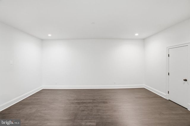 6008 OAKDALE RD, Mclean, VA 22101