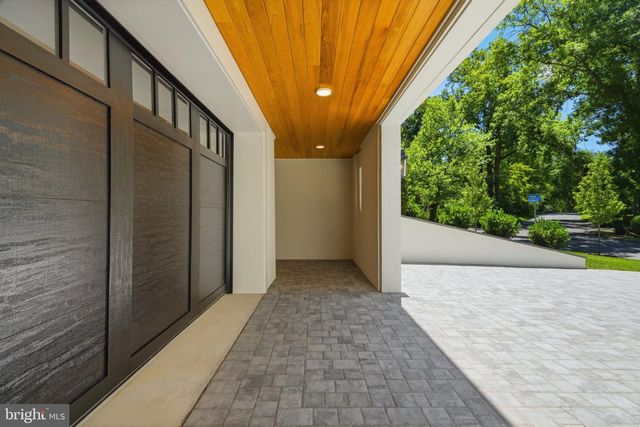 6008 OAKDALE RD, Mclean, VA 22101