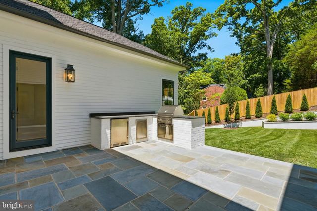 6008 OAKDALE RD, Mclean, VA 22101