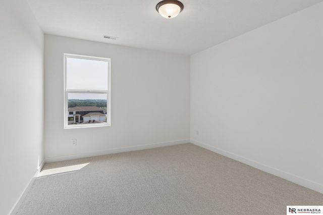 11103 N 161 Avenue, Bennington, NE 68007