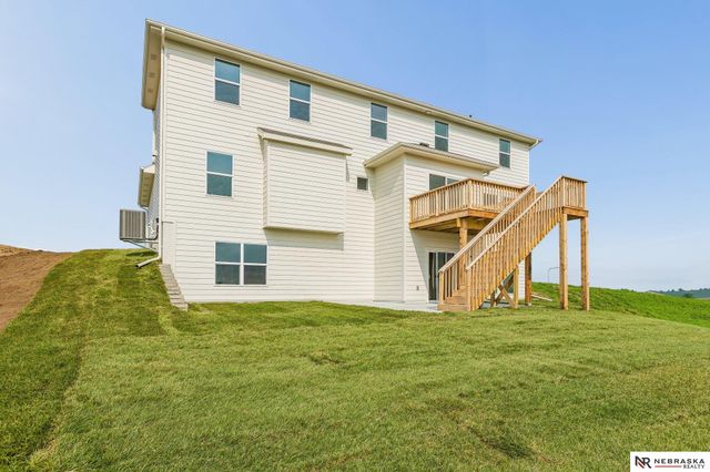 11103 N 161 Avenue, Bennington, NE 68007
