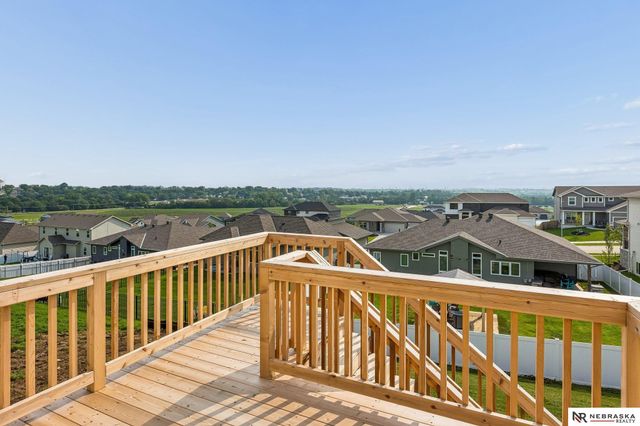 11103 N 161 Avenue, Bennington, NE 68007